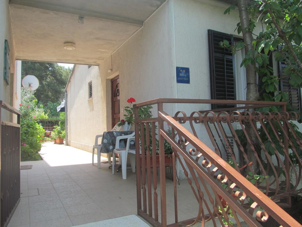 Apartment Artusi Pula Habitación foto