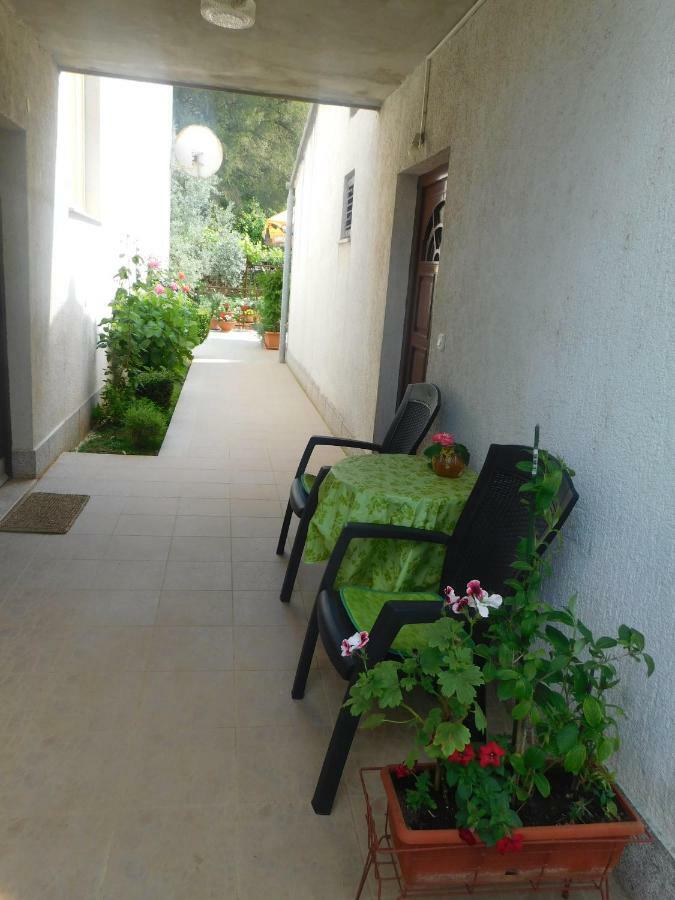Apartment Artusi Pula Exterior foto